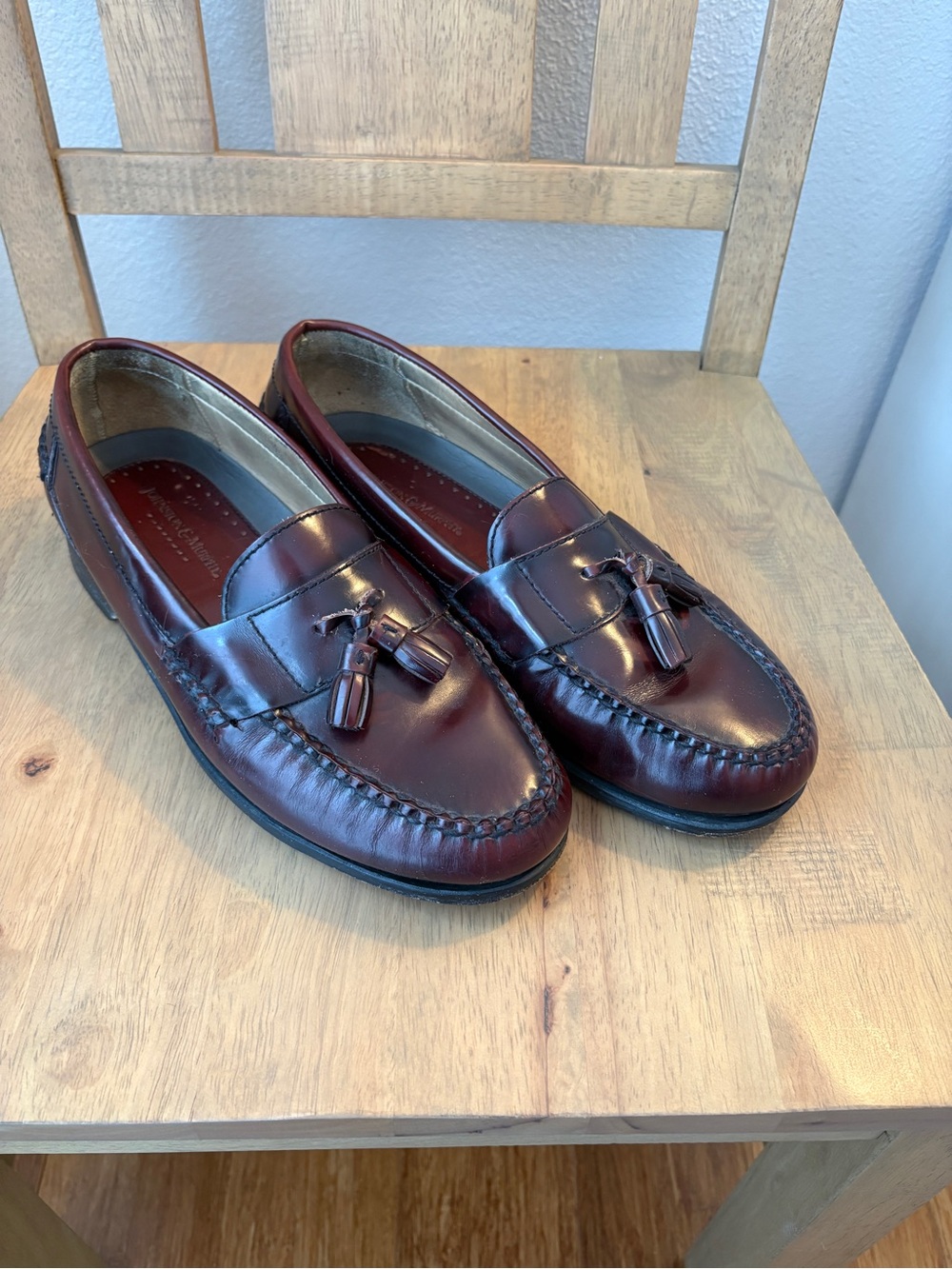 Men’s Burgundy Leather Tassel Loafers Johnston and Murphy Size 11
